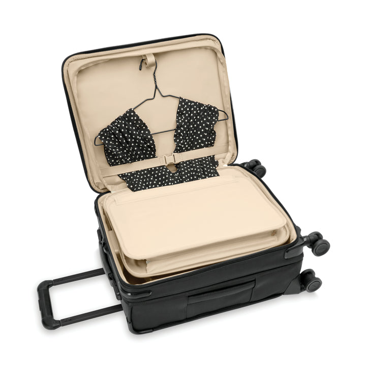 Baseline Global Carry-on Spinner Black