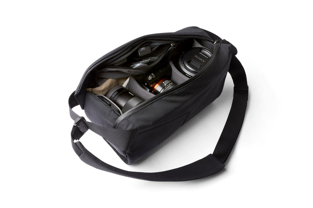 Venture Sling 10L - Camera Edition - Black