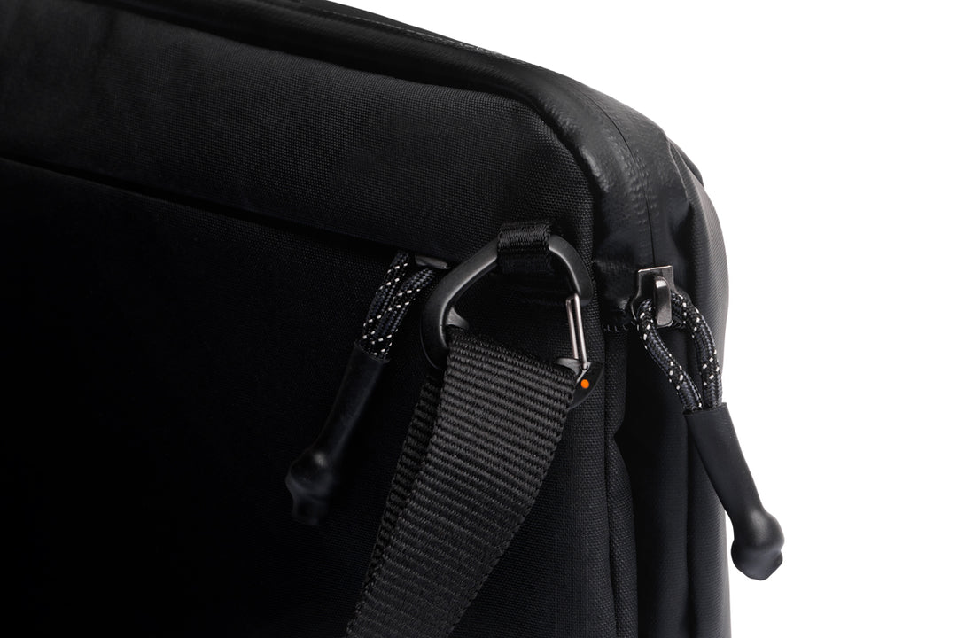 Venture Travel Crossbody - JetBlack