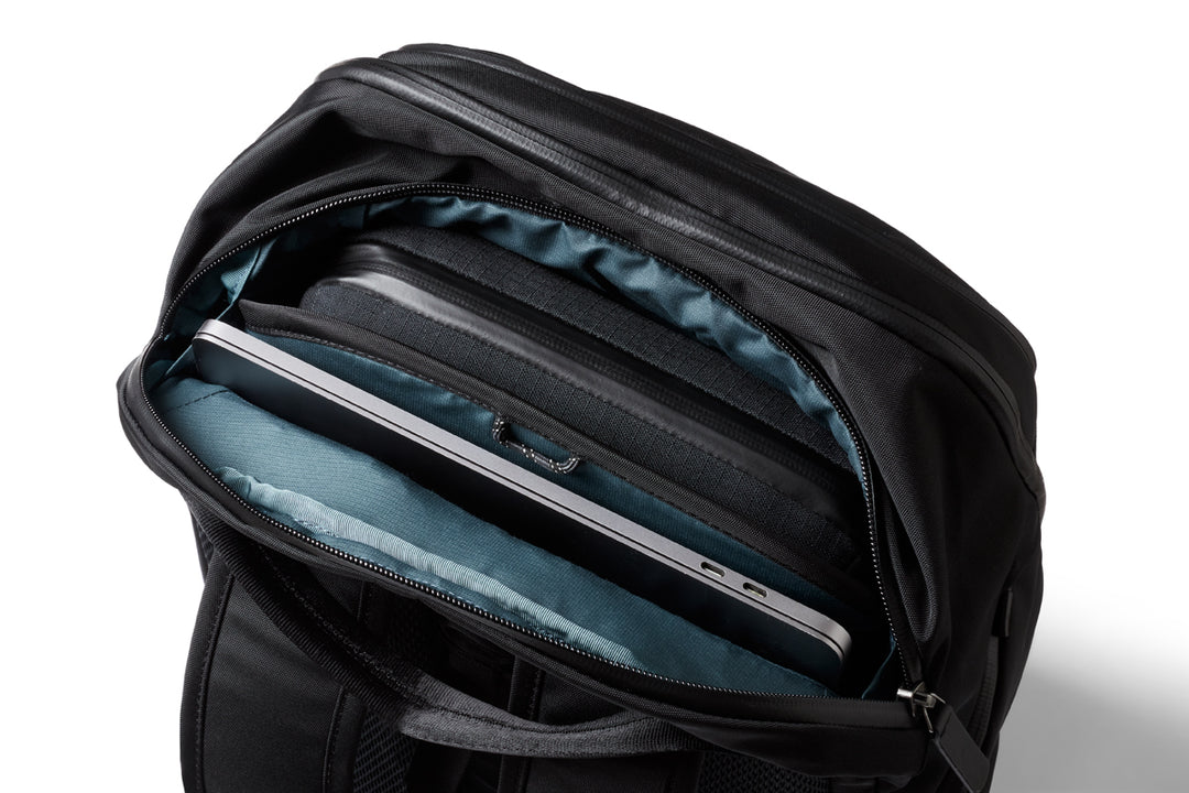 Transit Workpack Pro 28L - Black