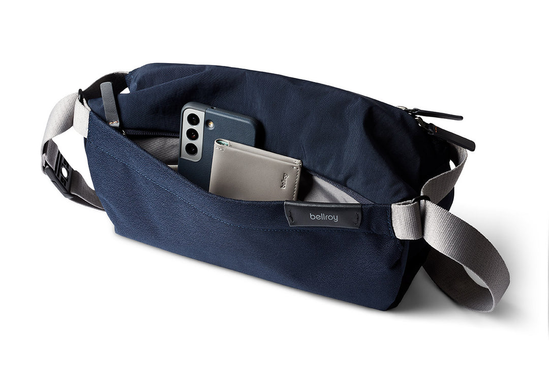 Bellroy Sling - Navy