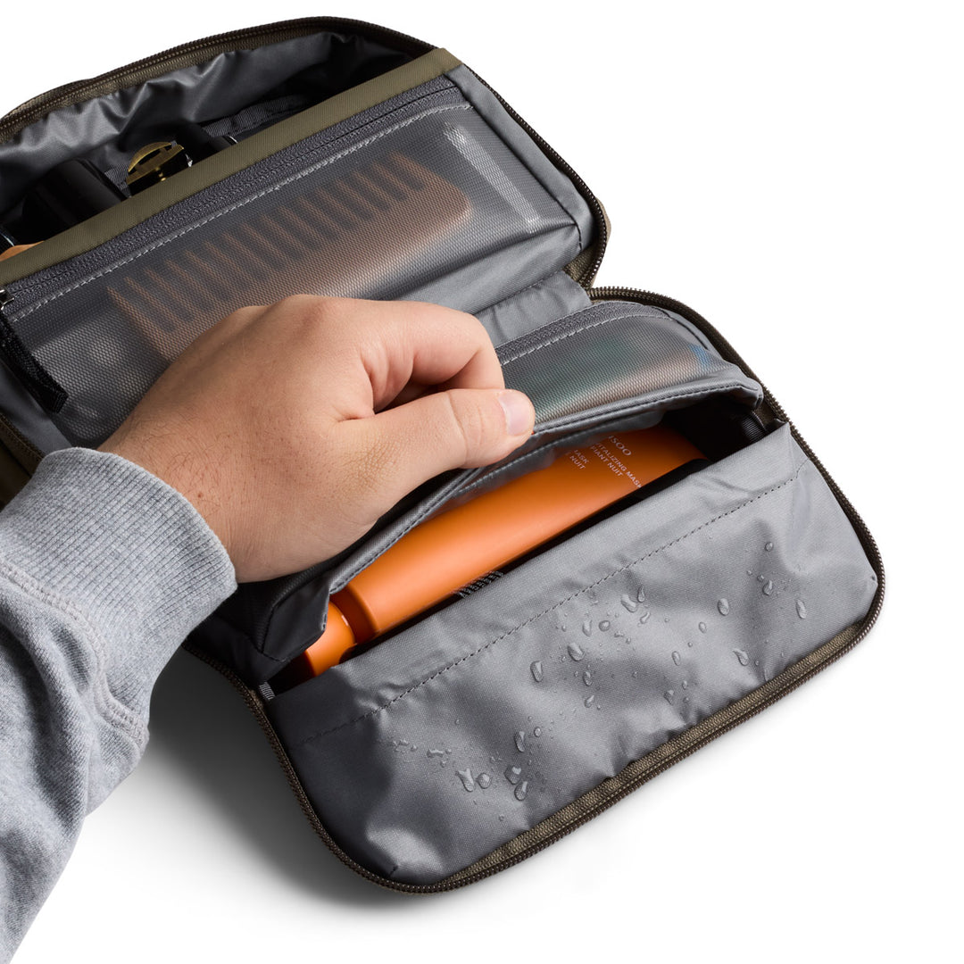 Hanging Toiletry Kit - SeaKelp