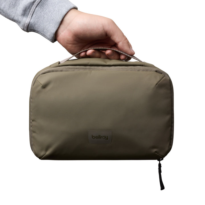 Hanging Toiletry Kit - SeaKelp